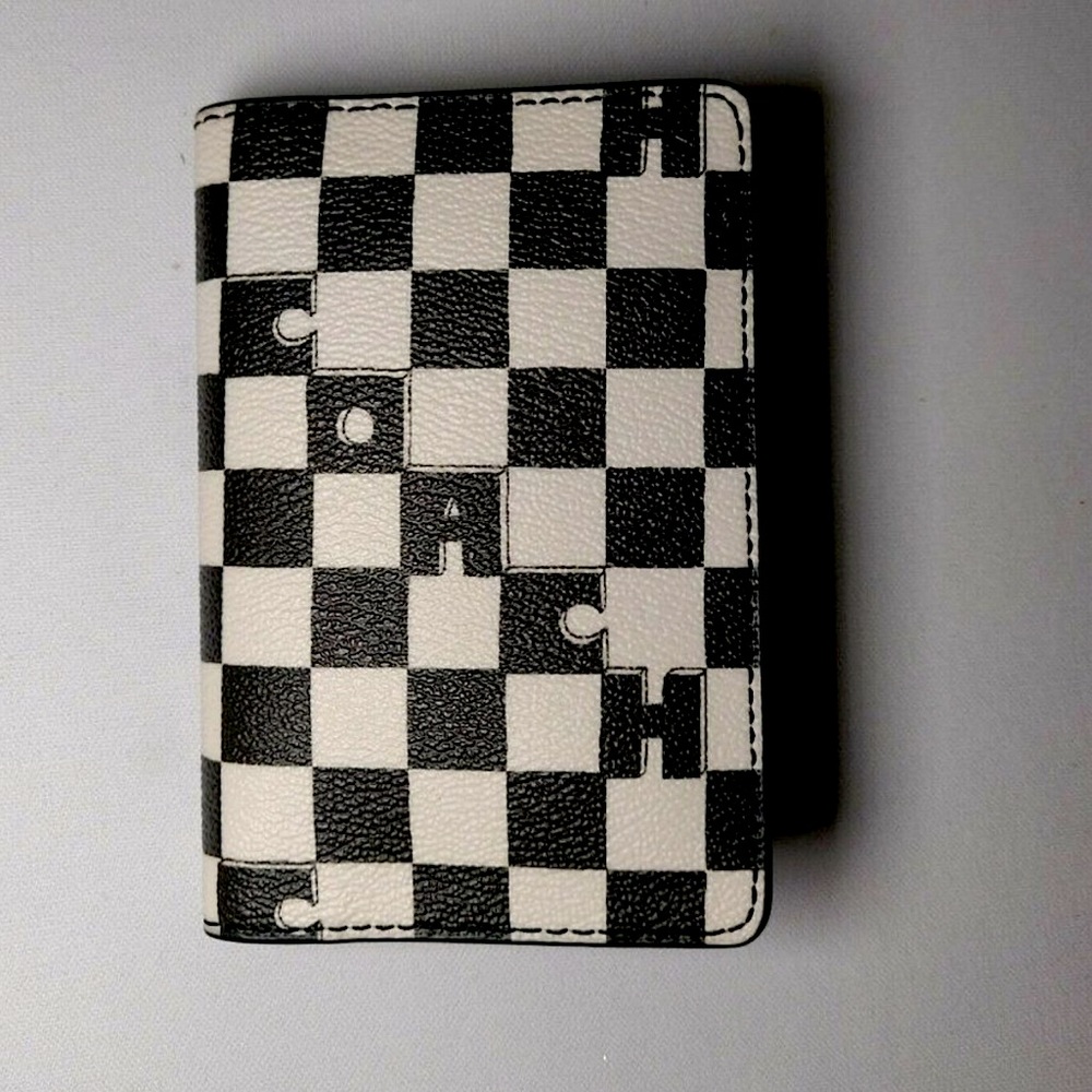 COACH LIMITED EDITION MENS CHECKERED CARD WALLET 🤘🏻